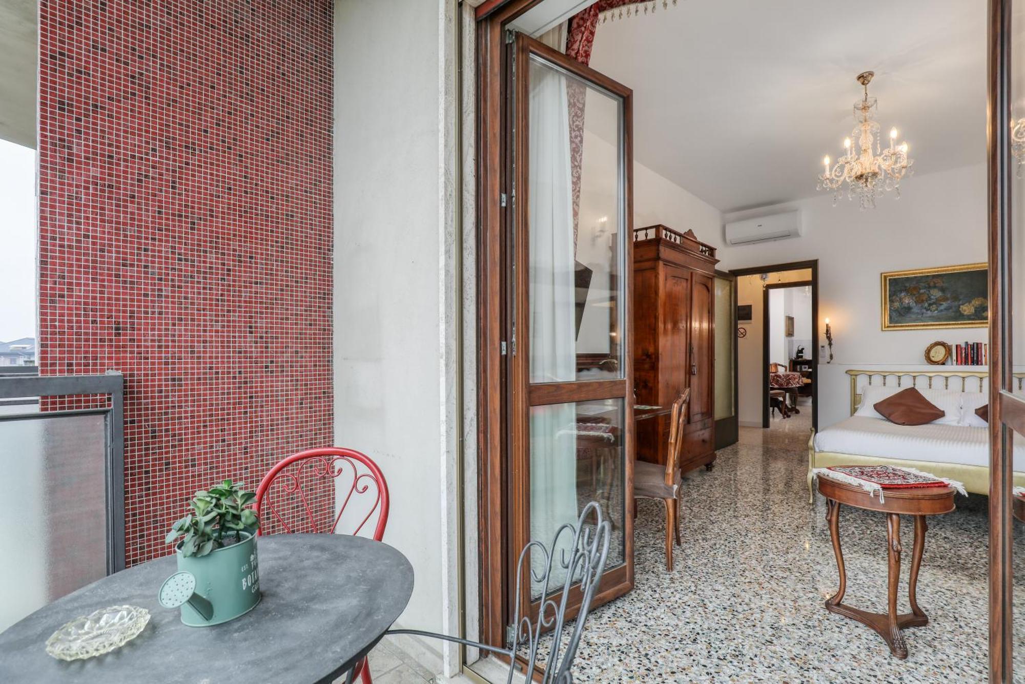 Suite Angolo Alla Stazione - Appartamento Con Terrazzo Panoramico 파비아 외부 사진