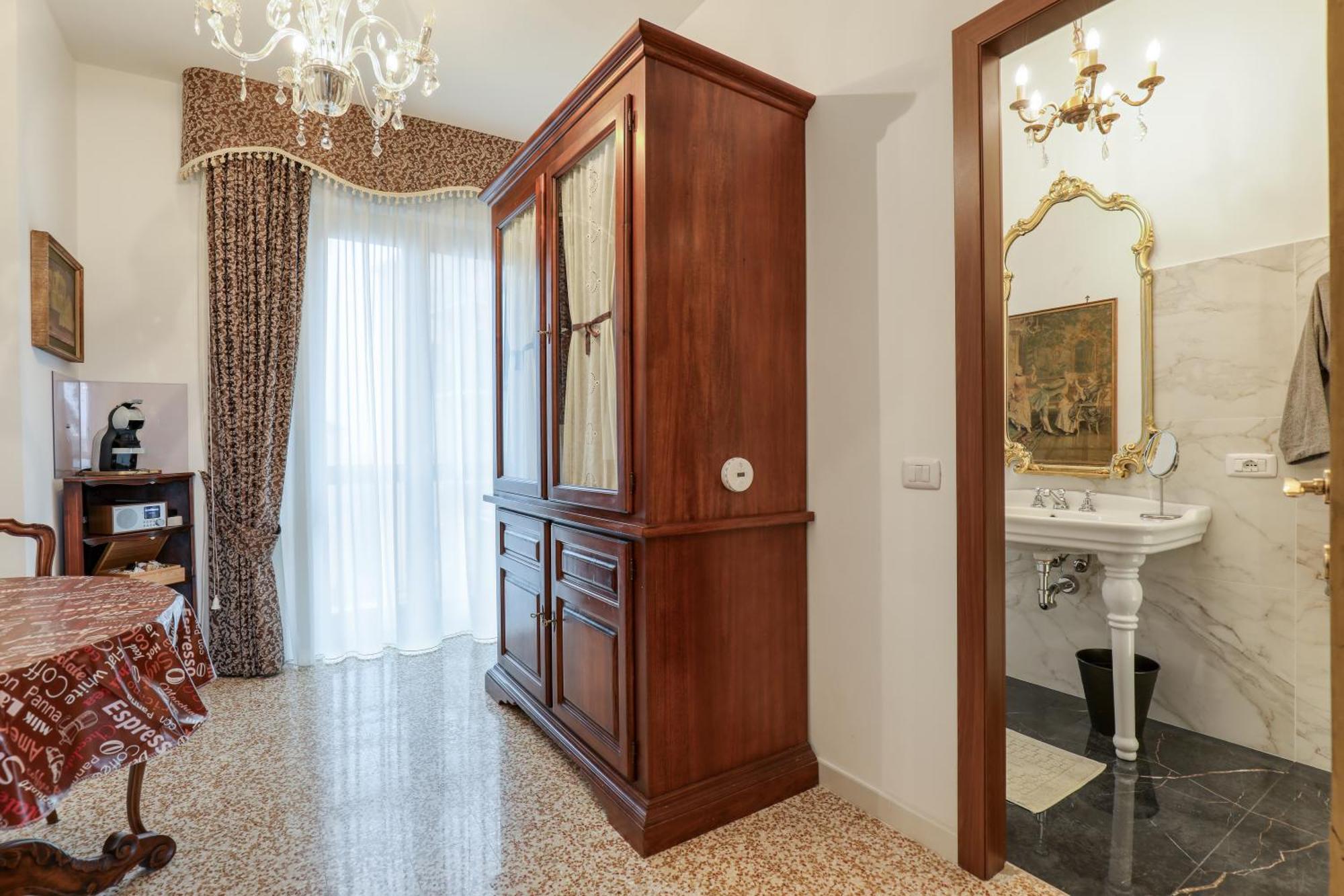Suite Angolo Alla Stazione - Appartamento Con Terrazzo Panoramico 파비아 외부 사진
